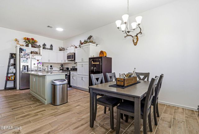 776 Paseo Dulce Avenue, Horizon City, TX 79928