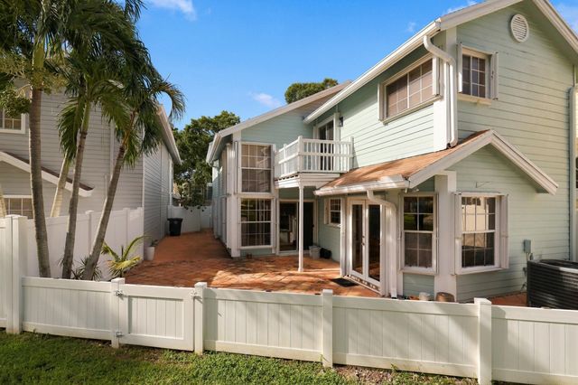 5406 214th Court S, Boca Raton, FL 33486