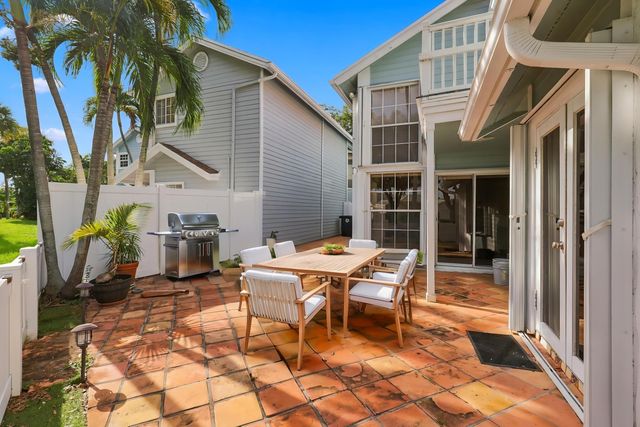 5406 214th Court S, Boca Raton, FL 33486