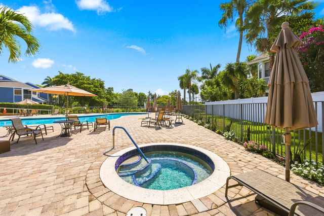 5406 214th Court S, Boca Raton, FL 33486