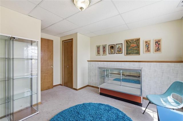 4805 W 25th Street, Lawrence, KS 66047