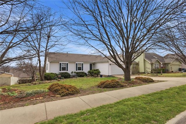 4805 W 25th Street, Lawrence, KS 66047