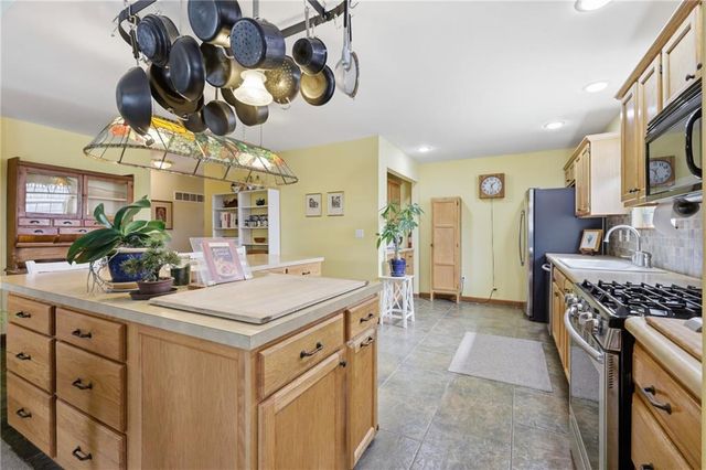 4805 W 25th Street, Lawrence, KS 66047