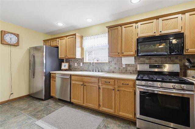 4805 W 25th Street, Lawrence, KS 66047