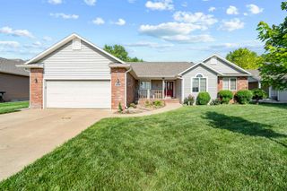 2648 Carolina Dr, Salina, KS 67401
