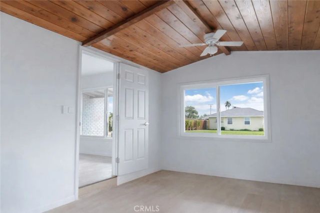 2002 N Woodridge, Hanford, CA 93230