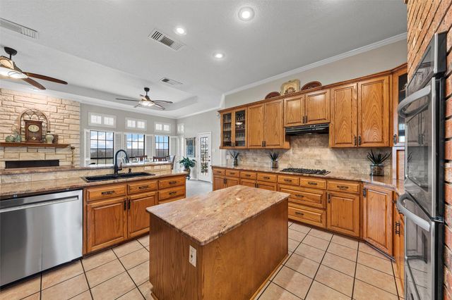 1250 Old Nolanville RD, Nolanville, TX 76559