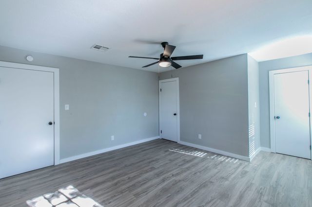 1017 S ADAMS, Mcgregor, TX 76657