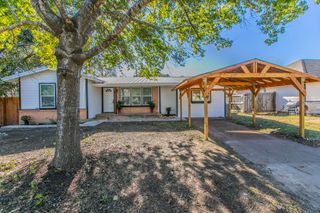 1017 S ADAMS, Mcgregor, TX 76657