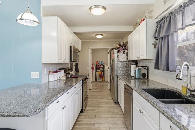 420 S Topaz Lane, Wichita, KS 67209