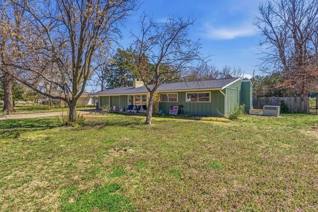 420 S Topaz Lane, Wichita, KS 67209