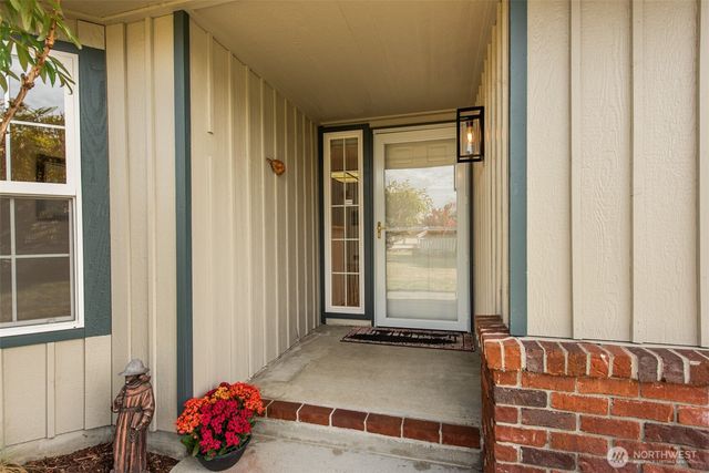 871 N Oxford Way, Sequim, WA 98382