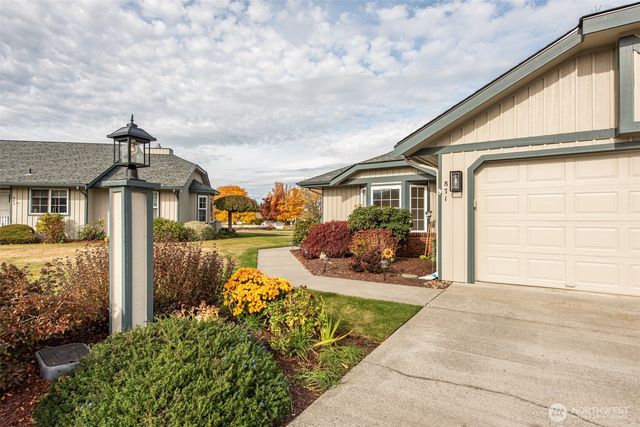 871 N Oxford Way, Sequim, WA 98382