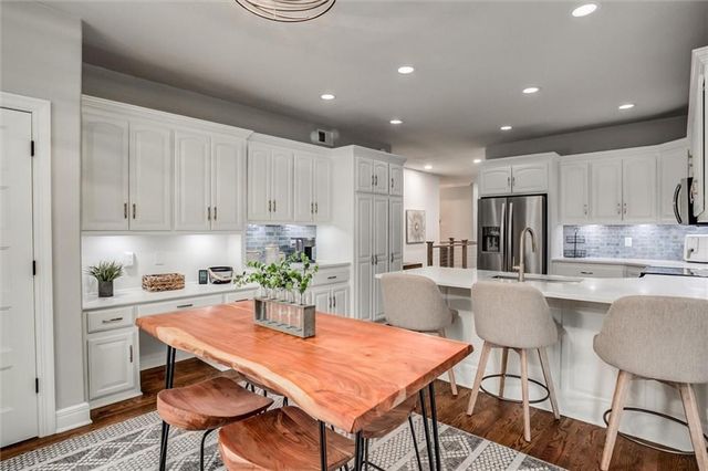 2212 E County Road H Highway, Liberty, MO 64068