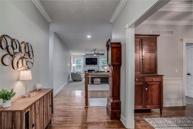 2212 E County Road H Highway, Liberty, MO 64068