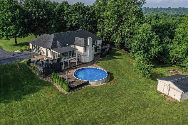 2212 E County Road H Highway, Liberty, MO 64068