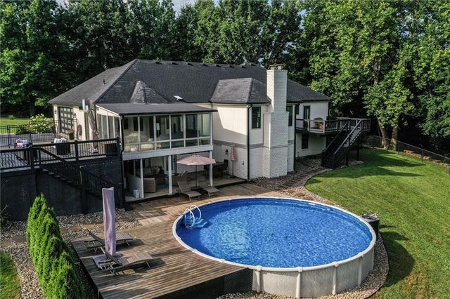 2212 E County Road H Highway, Liberty, MO 64068