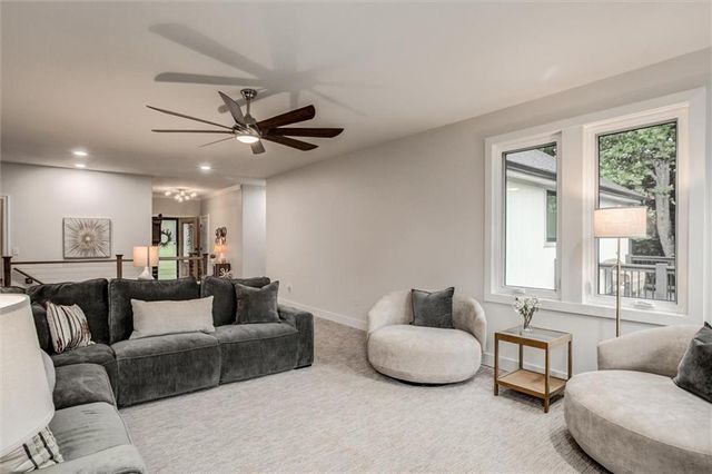 2212 E County Road H Highway, Liberty, MO 64068