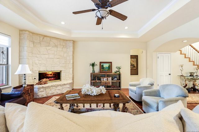 21419 FOREST WATERS CIR, Garden Ridge, TX 78266
