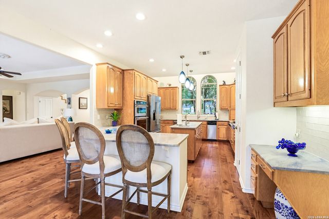 21419 FOREST WATERS CIR, Garden Ridge, TX 78266
