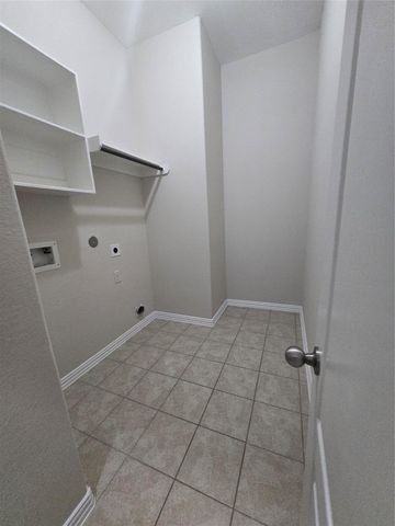 9126 Monarch Field Lane, Cypress, TX 77433