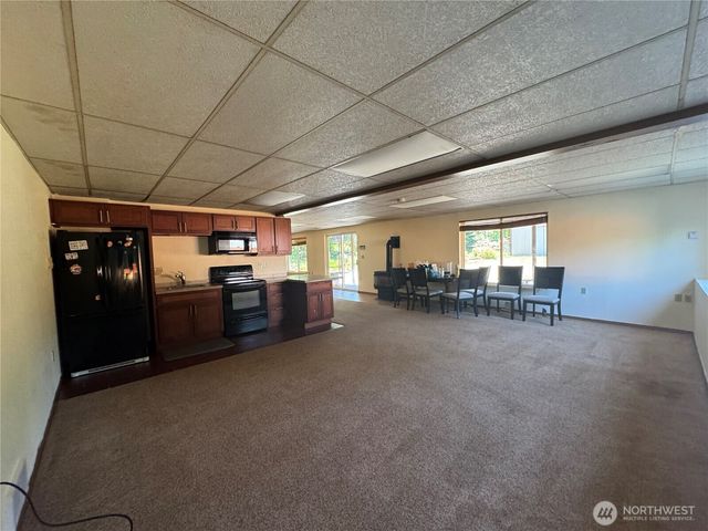 320 181st Avenue E, Lake Tapps, WA 98391