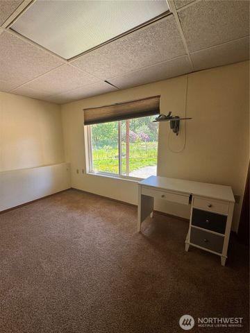 320 181st Avenue E, Lake Tapps, WA 98391