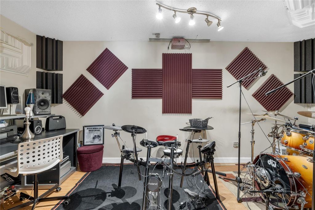 Image 13 of property listing at 13506 COLORADO PLACE, Tampa, FL 33626