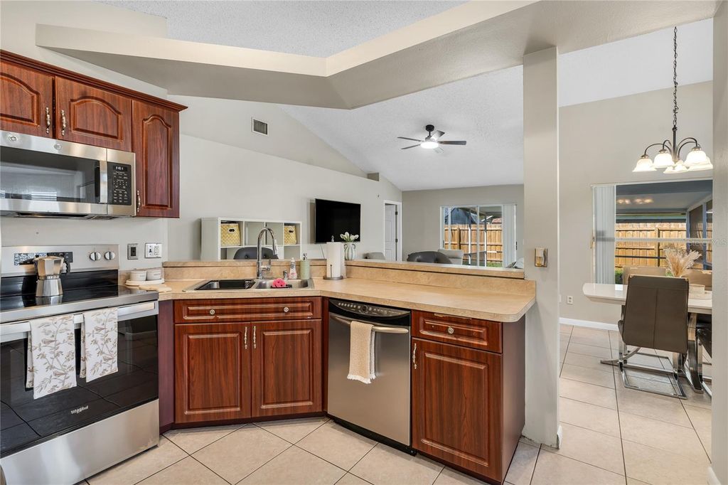 Image 7 of property listing at 13506 COLORADO PLACE, Tampa, FL 33626