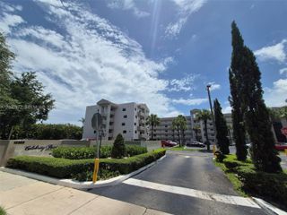 15969 NW 64th Ave 217, Miami Lakes, FL 33014