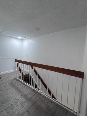 17425 NW 67th Place N13, Hialeah, FL 33015