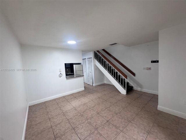 17425 NW 67th Place N13, Hialeah, FL 33015