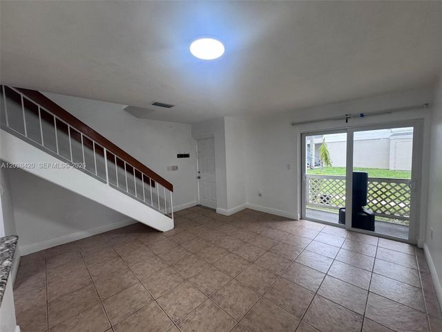 17425 NW 67th Place N13, Hialeah, FL 33015