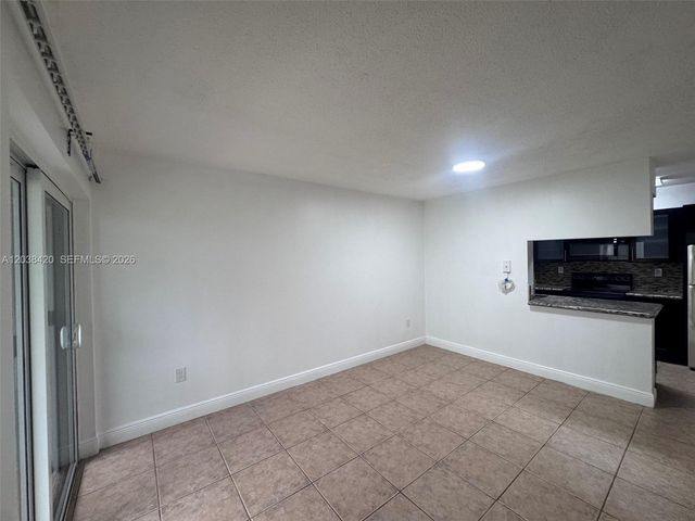 17425 NW 67th Place N13, Hialeah, FL 33015