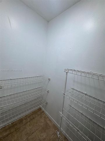 17425 NW 67th Place N13, Hialeah, FL 33015