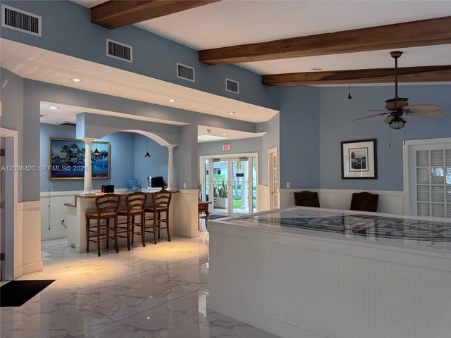 17425 NW 67th Place N13, Hialeah, FL 33015