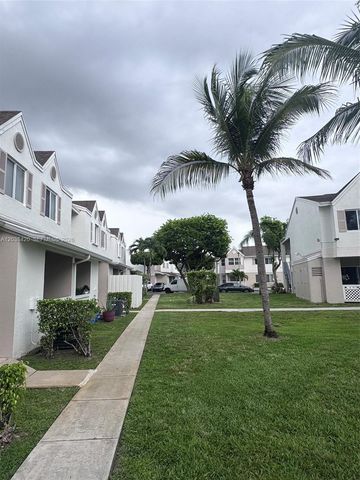 17425 NW 67th Place N13, Hialeah, FL 33015