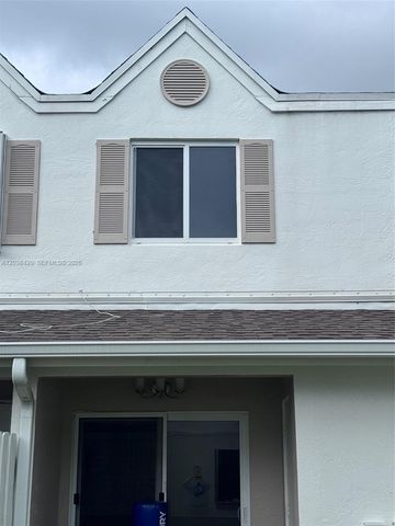 17425 NW 67th Place N13, Hialeah, FL 33015