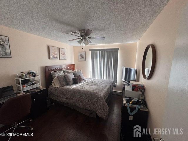 97 Salix Plaza, Monroe, NJ 08831