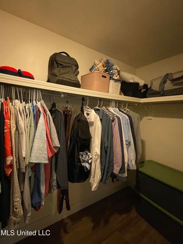 100 Hunter Drive, Ocean Springs, MS 39564