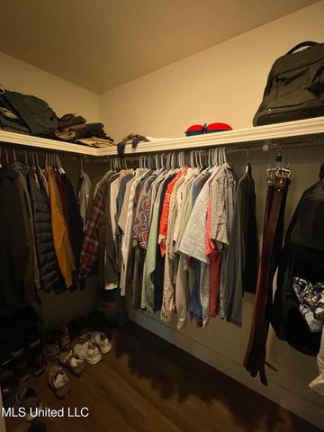 100 Hunter Drive, Ocean Springs, MS 39564