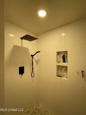 100 Hunter Drive, Ocean Springs, MS 39564