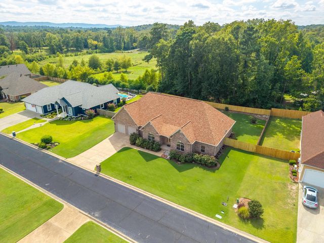 199 Chinook Drive, Hot Springs, AR 71913