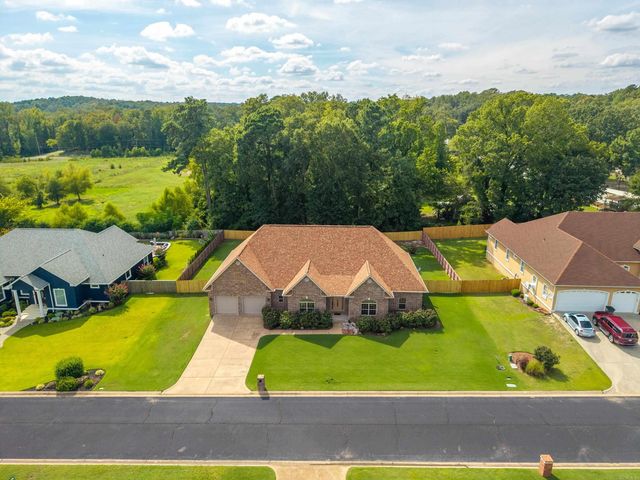 199 Chinook Drive, Hot Springs, AR 71913