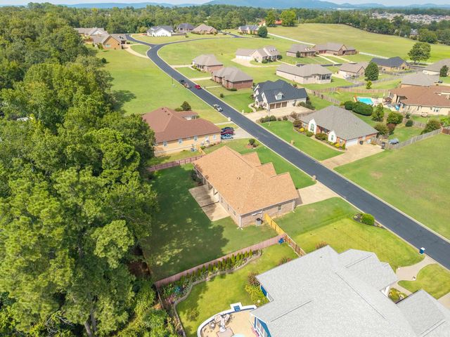 199 Chinook Drive, Hot Springs, AR 71913