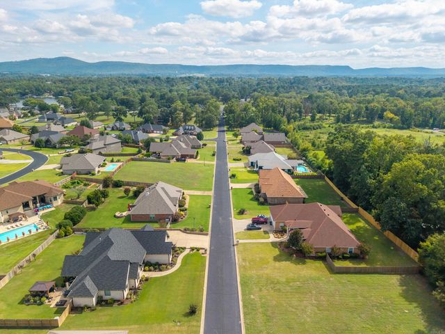 199 Chinook Drive, Hot Springs, AR 71913