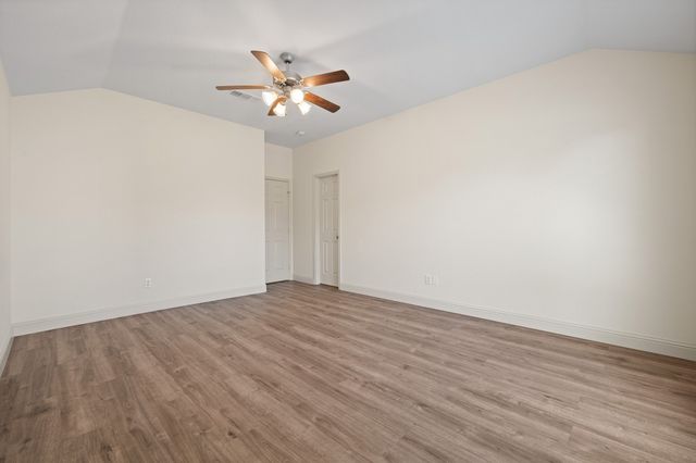 7103 Camp Creek Drive, Arlington, TX 76002