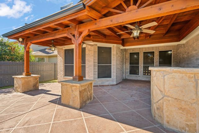 7103 Camp Creek Drive, Arlington, TX 76002