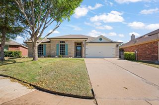 7103 Camp Creek Drive, Arlington, TX 76002