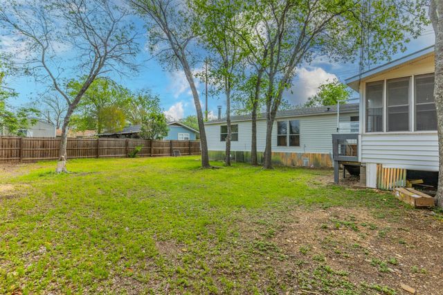 1901 Pecan ST, San Marcos, TX 78666